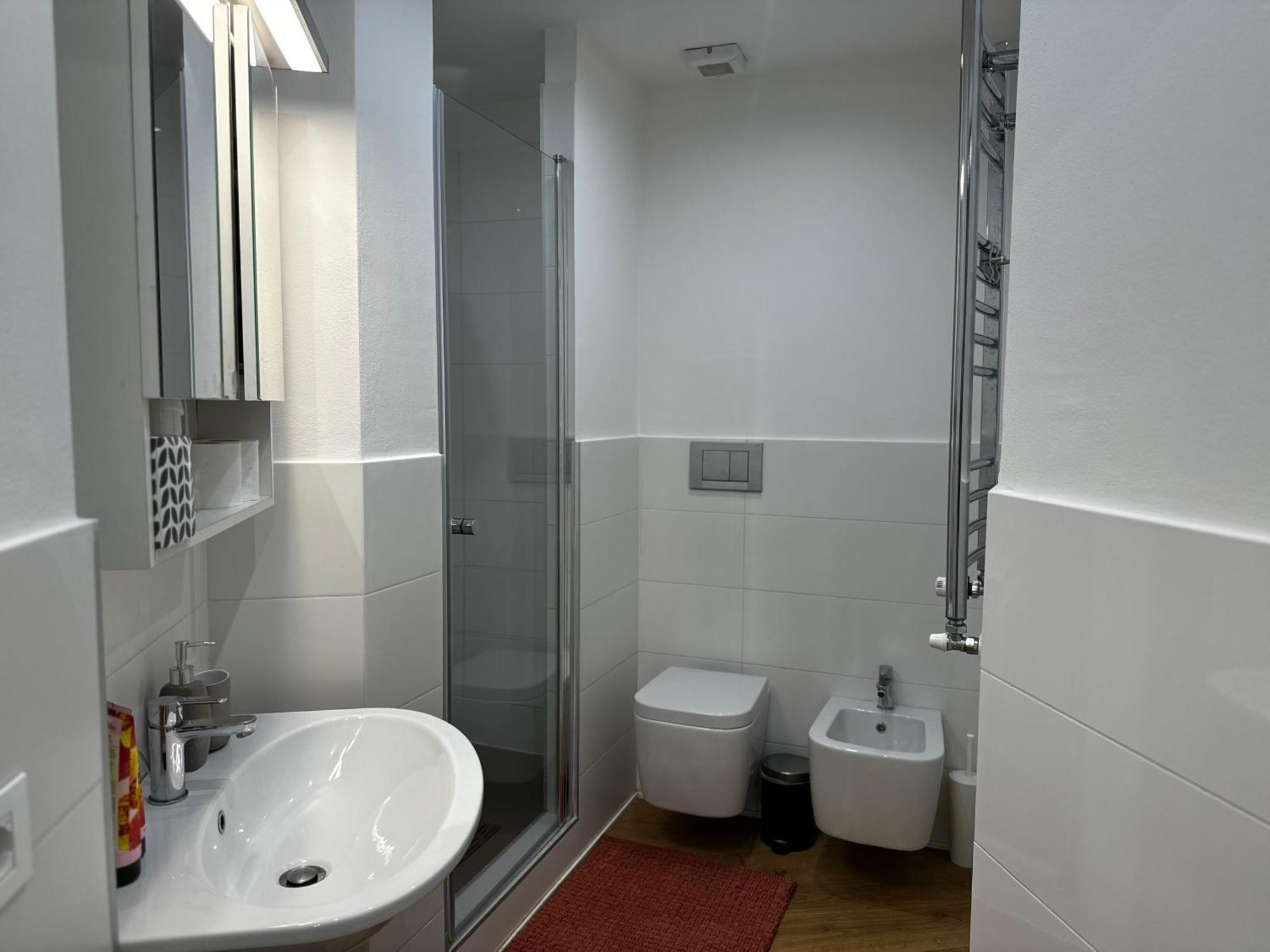 Appartement La Regina Delle Locazioni Accanto Bocconi